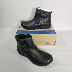 Clarks Women's Carleigh Style Black Leather Ankle Boots 8.5 NIB Comfort Winter